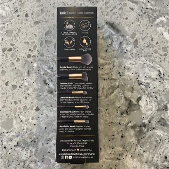 Billion dollar brushes - Picture 6 of 6
